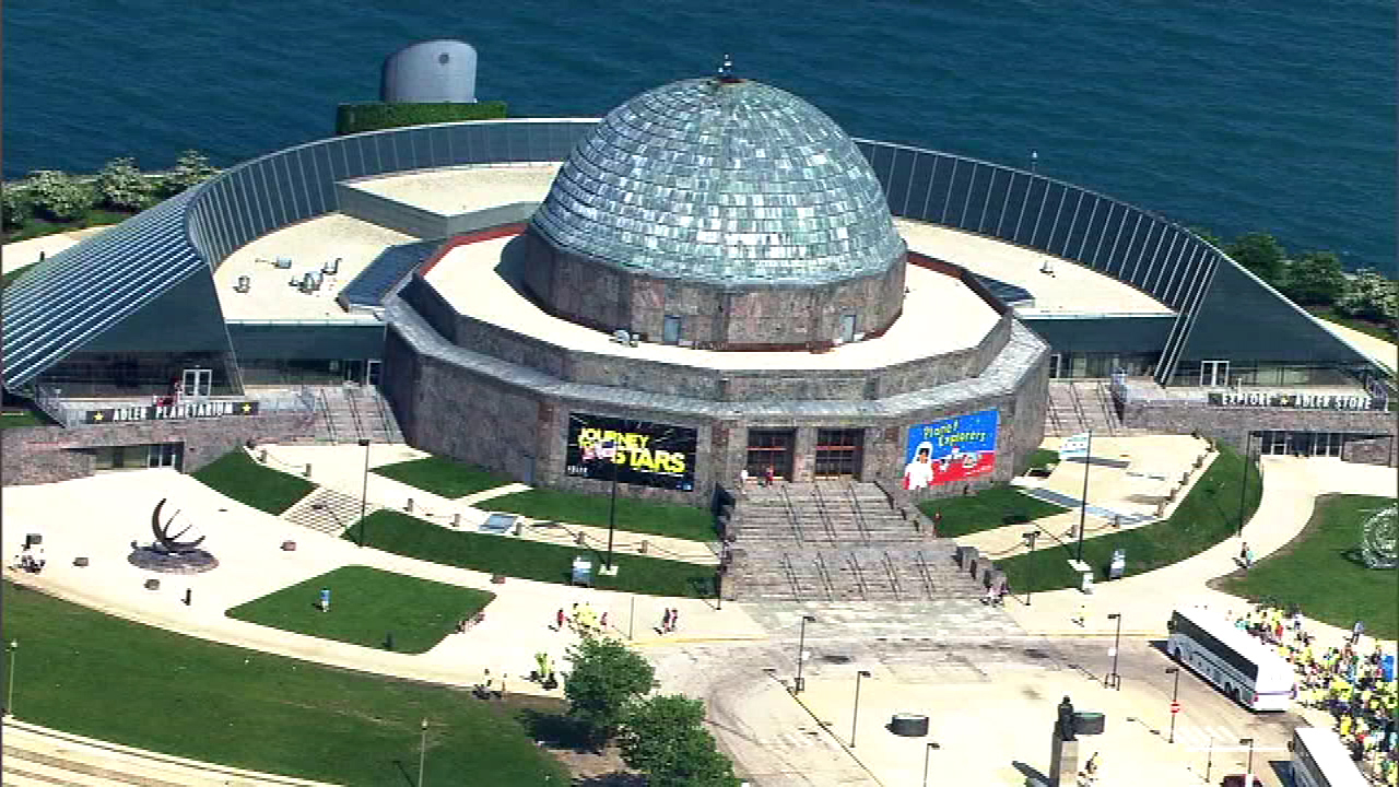 Planetarium adler illinois admission residents offers chicago wls museum