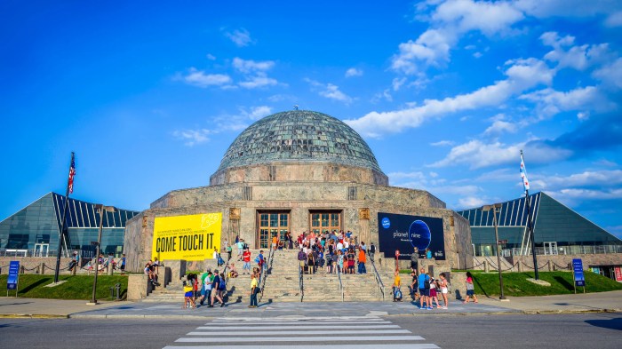 Planetarium adler theater coolest planetariums chicago observatories domed universe res